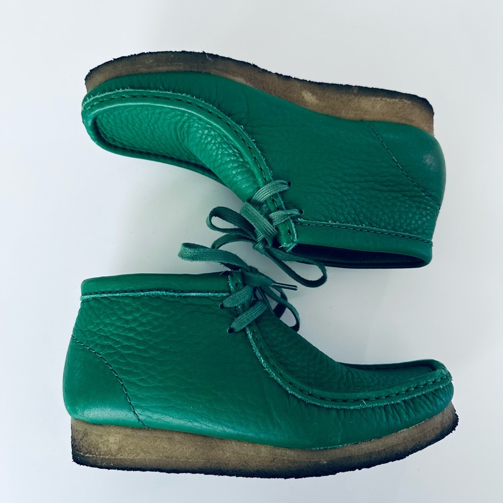 Clark’s green Scarpa wallabees - Picture 2 of 8